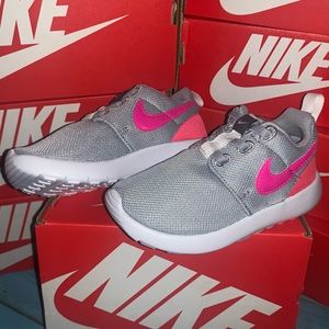 749425 012 KIDS NIKE ROSHE ONE (TDV) BABY SHOES